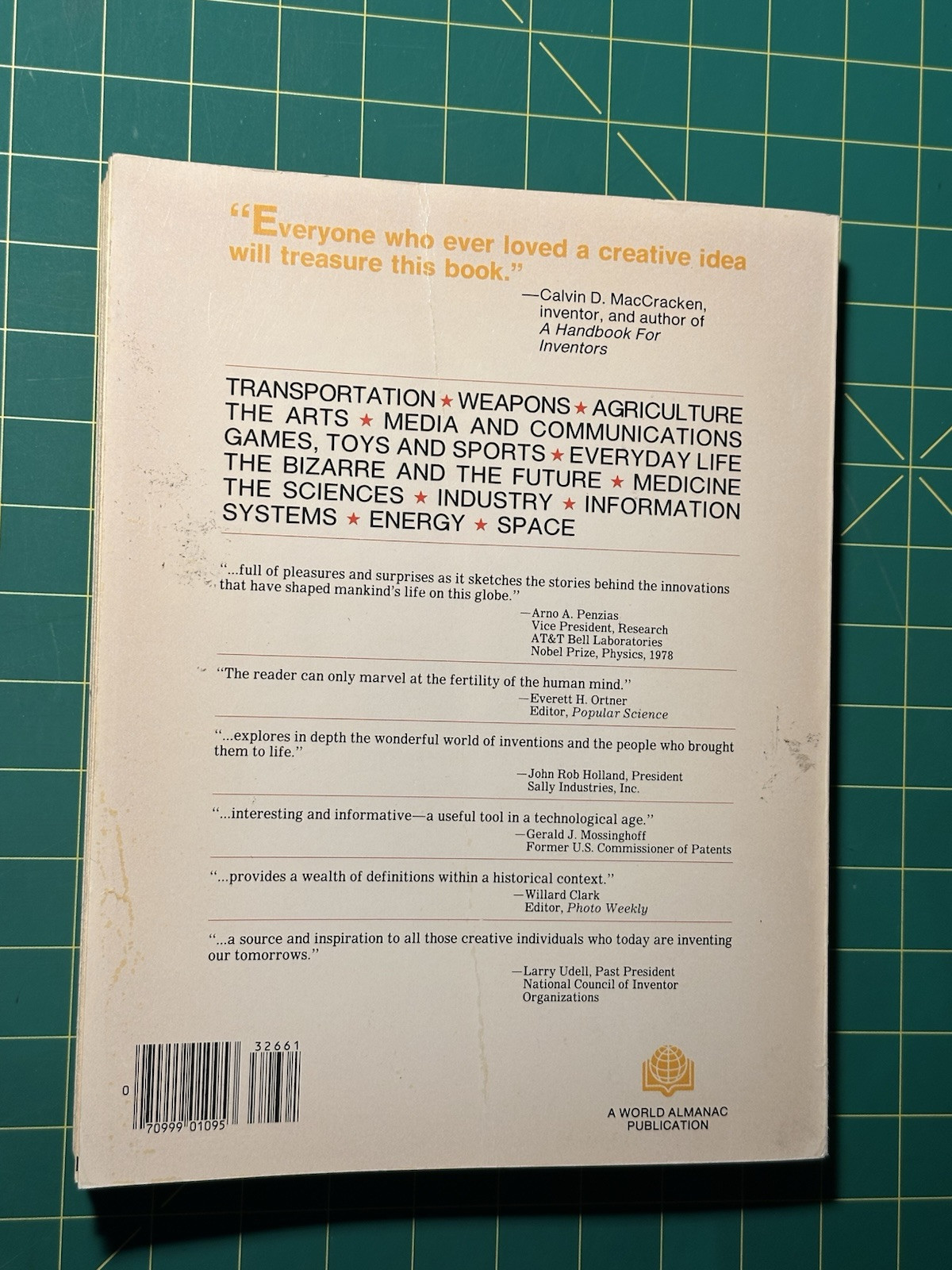 The World Almanac Book Of Inventions by Valerie-Anne Giscard d&rsquo;Estaing