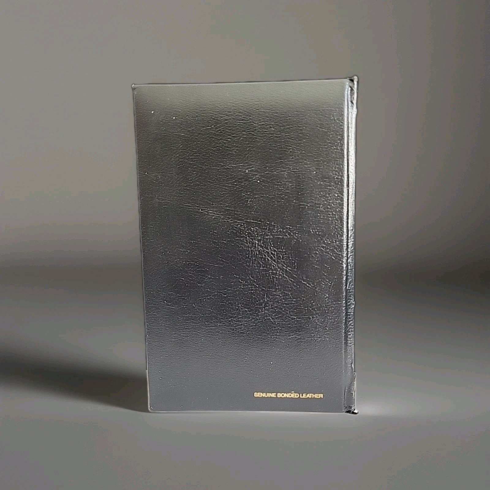 The More Than Complete Hitchhiker&rsquo;s Guide Douglas Adams 1987 Leather bonding