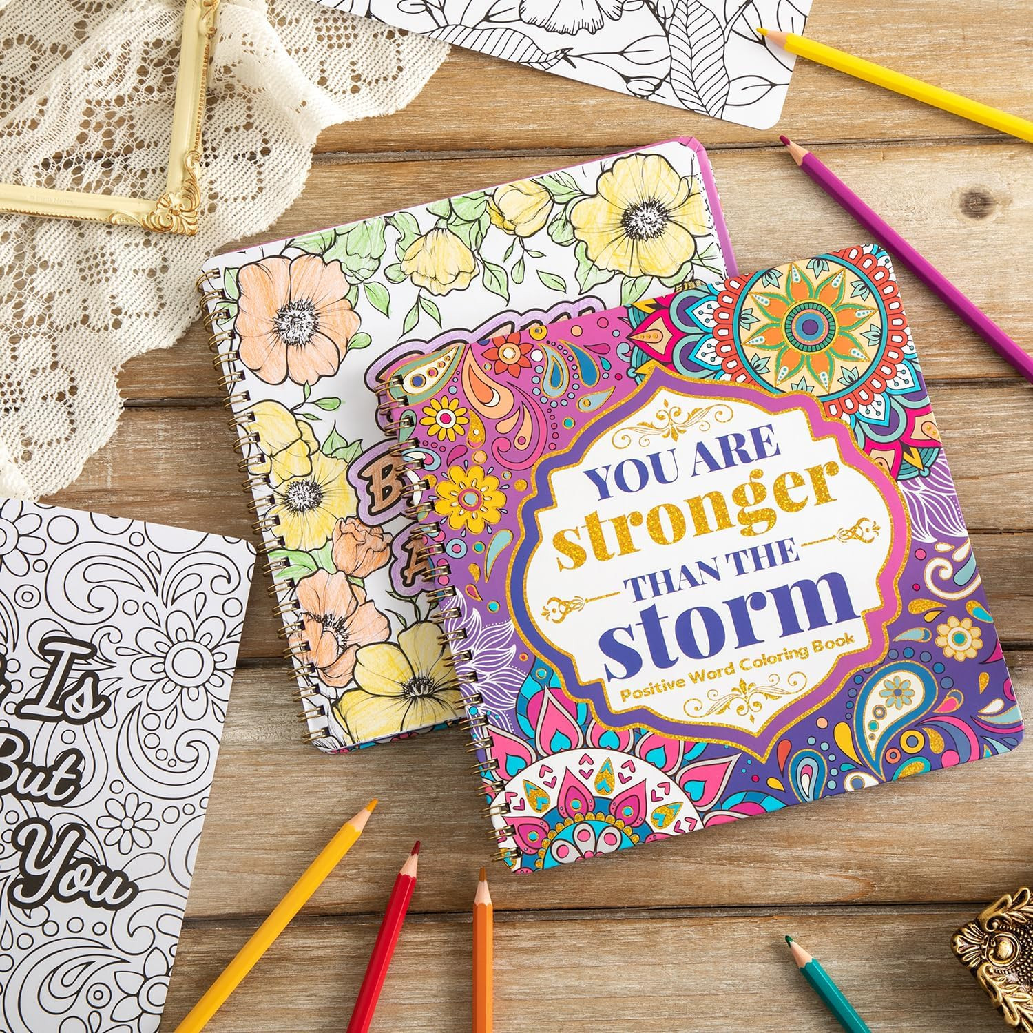 Women&rsquo;s Coloring Book 30 Pages Inspirational Quotes Coloring Books for Adults to