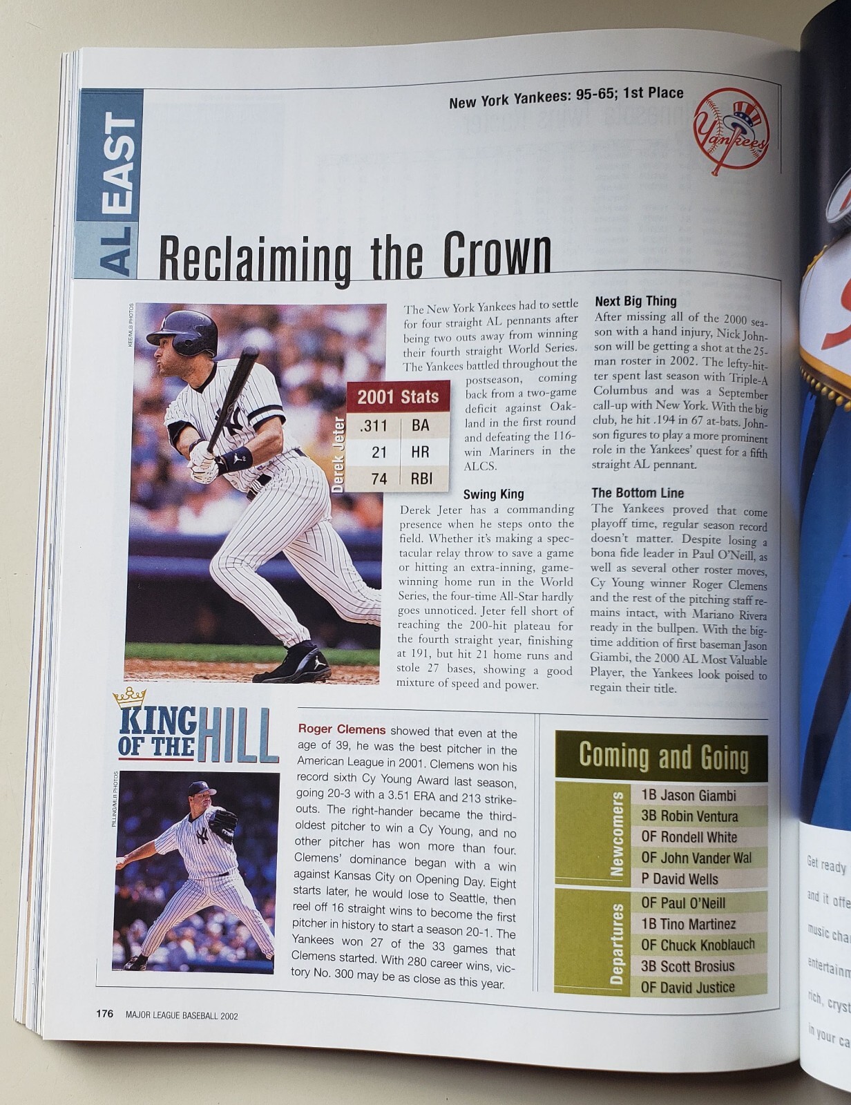 2002 MLB Official Guide To The 2002 Baseball Season Program 240 Pages MINT/NEW