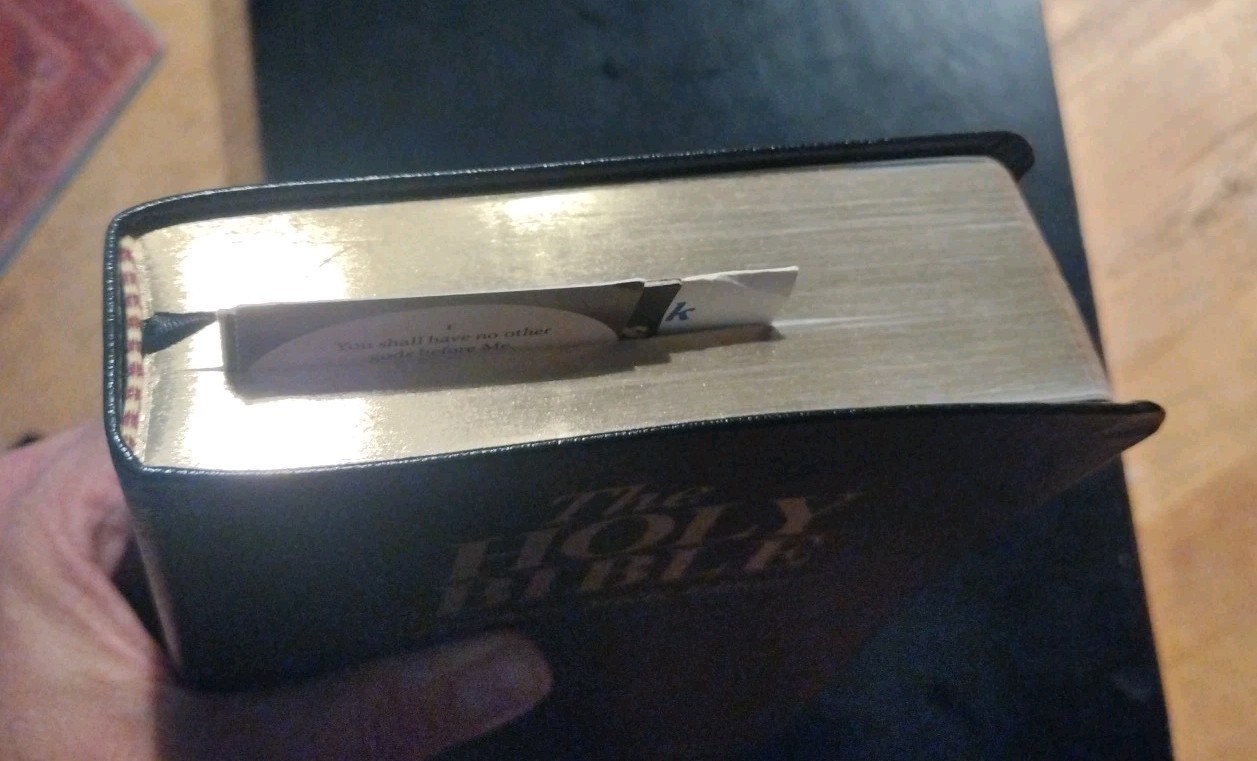 The Holy Bible Prophecy Study Edition. Nelson. 2008. Genuine Leather (8.5&Prime; x 6&Prime;)