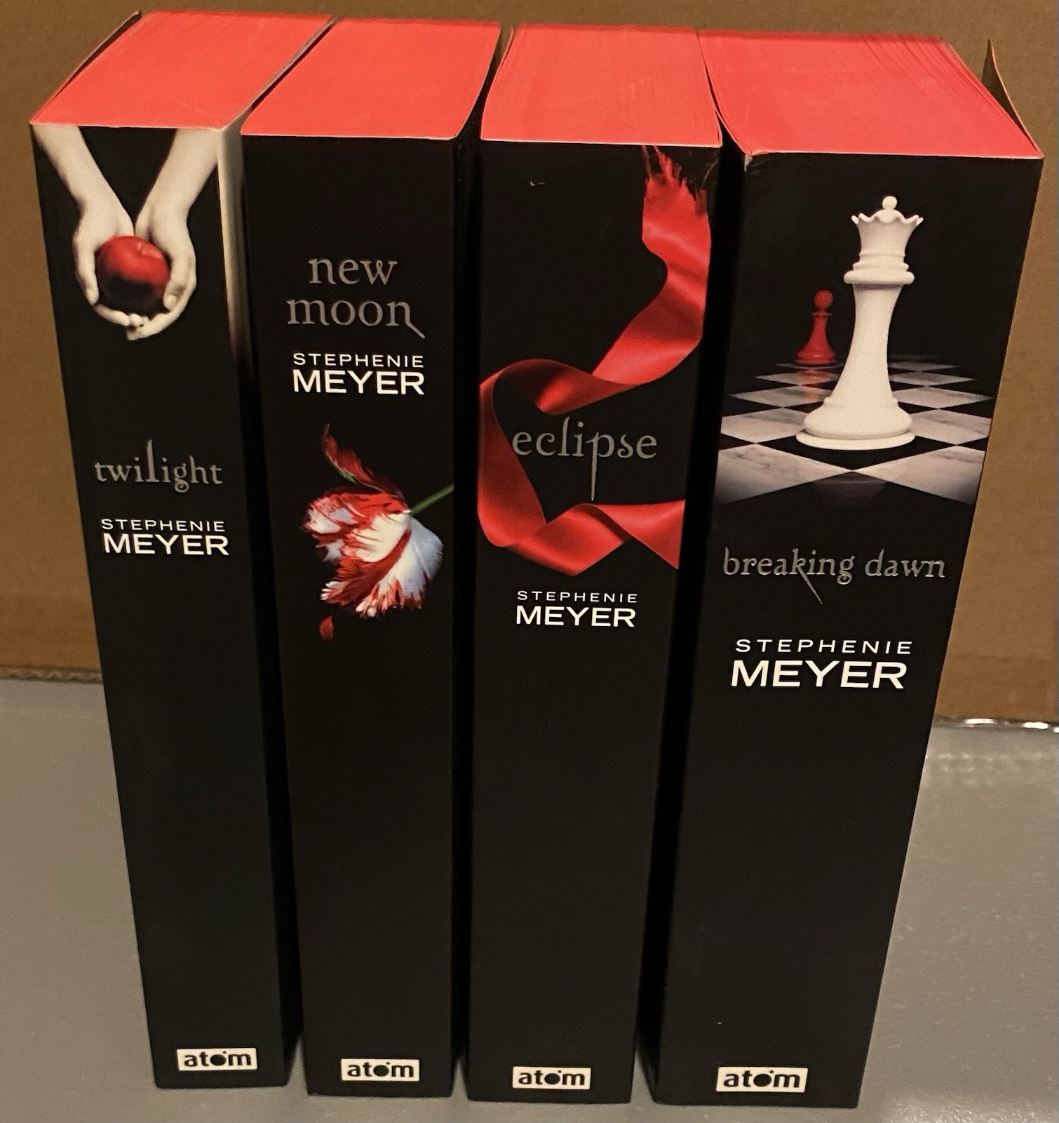 NEW RARE UK RED PAGES Twilight Saga Set Stephenie Meyer Collector&rsquo;s Ed Paperback