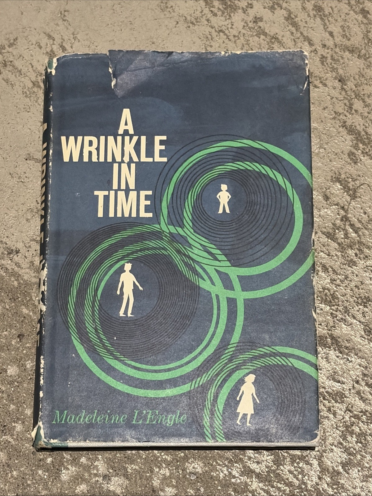 A Wrinkle in Time By Madeleine L&rsquo;engle Hardcover Book 1962 Book Club 1st Edition