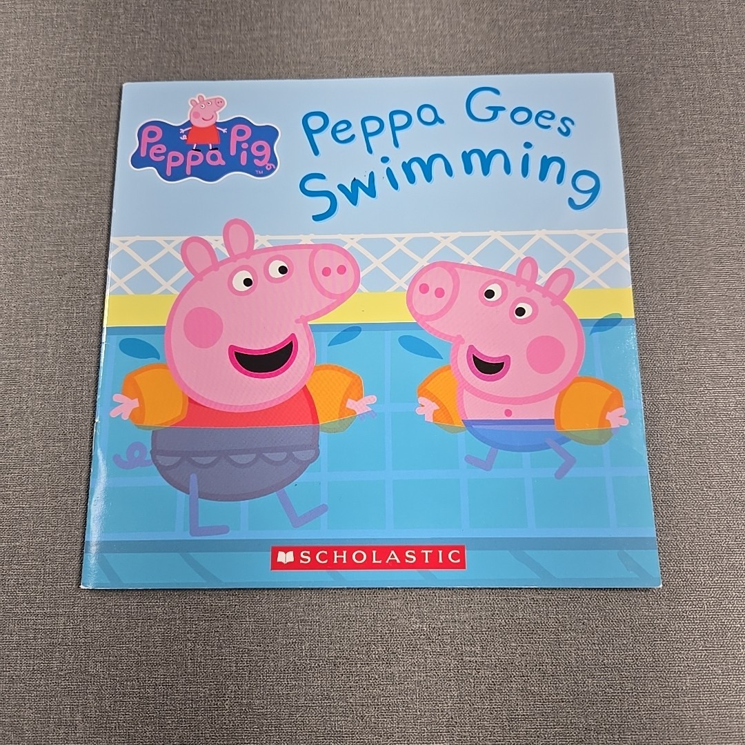 Peppa Pig ~ Bedtime~Tooth Fairy~Windy~Swimming ~ 2015 ~ 4 Trade Paperback Books