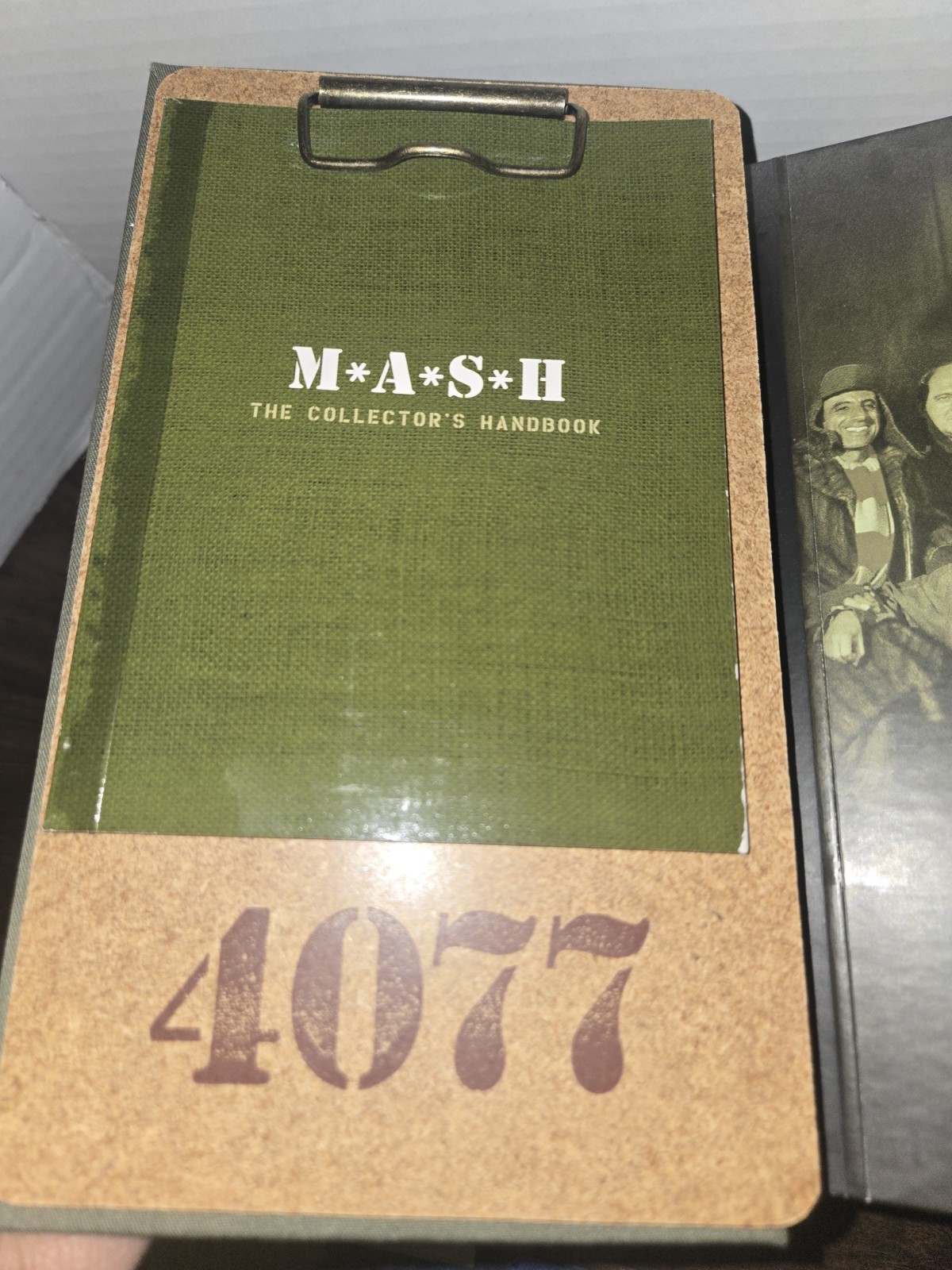 M*A*S*H Martinis & Medicine Collection DVD Box Set Collector&rsquo;s Edition