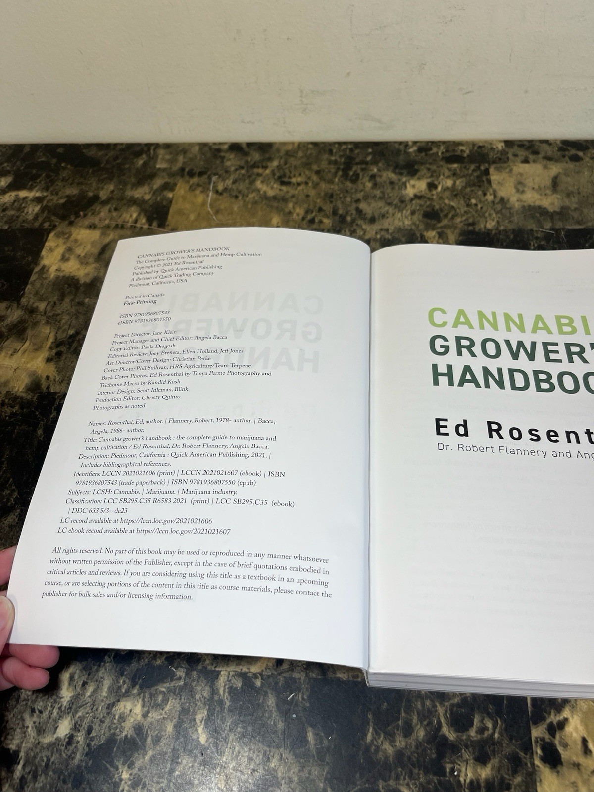 CANNABIS GROWER&rsquo;S HANDBOOK: A COMPLETE GUIDE By Ed Rosenthal – Good Condition