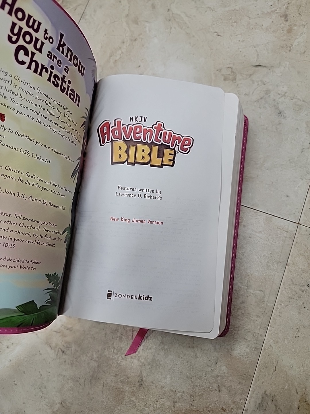NKJV, Adventure Bible, Leathersoft, Pink, Full Color, Italian Duo-Tone
