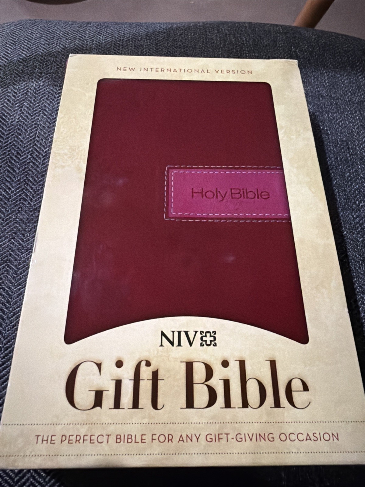 Gift Bible by Zondervan Staff (2011, Leather)