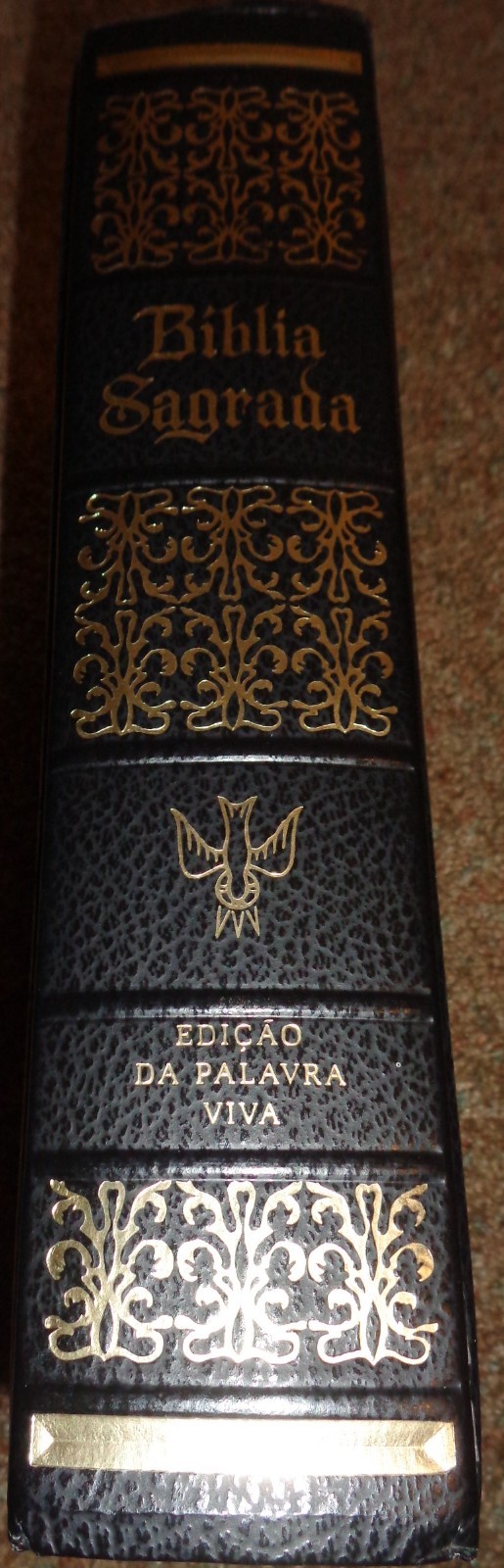 La Sagrada Biblia Edicao Da Palavra Viva Collectible Portuguese Bible (NICE)