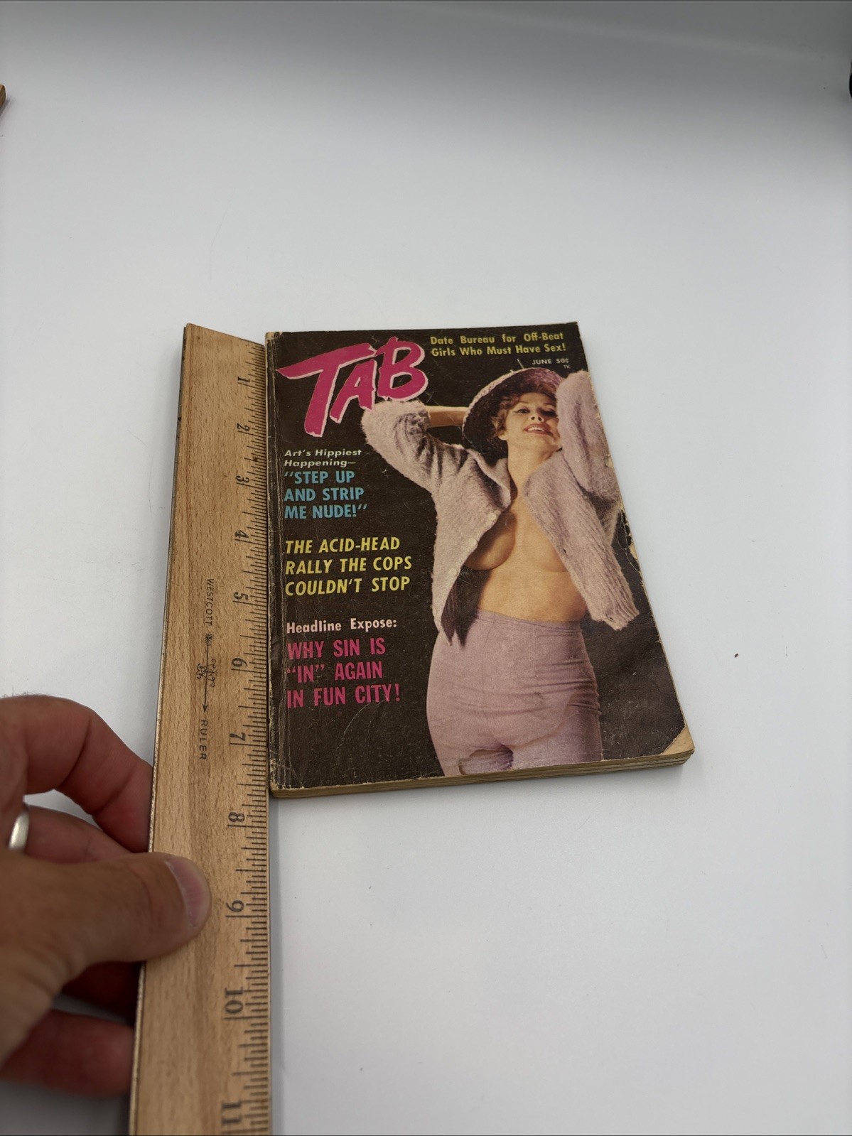 TAB « THE POCKET PICTURE MAGAZINE » June 1968 VINTAGE EROTIC BOOK