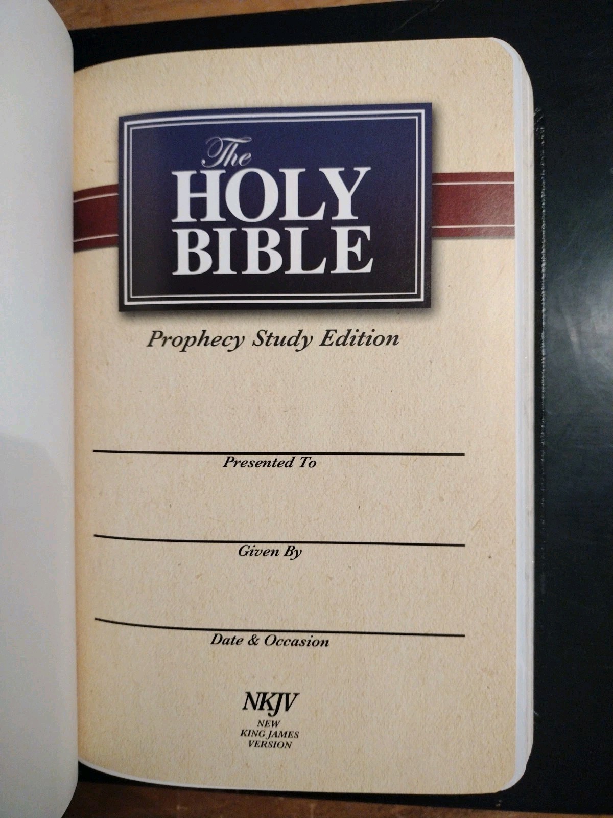The Holy Bible Prophecy Study Edition. Nelson. 2008. Genuine Leather (8.5&Prime; x 6&Prime;)