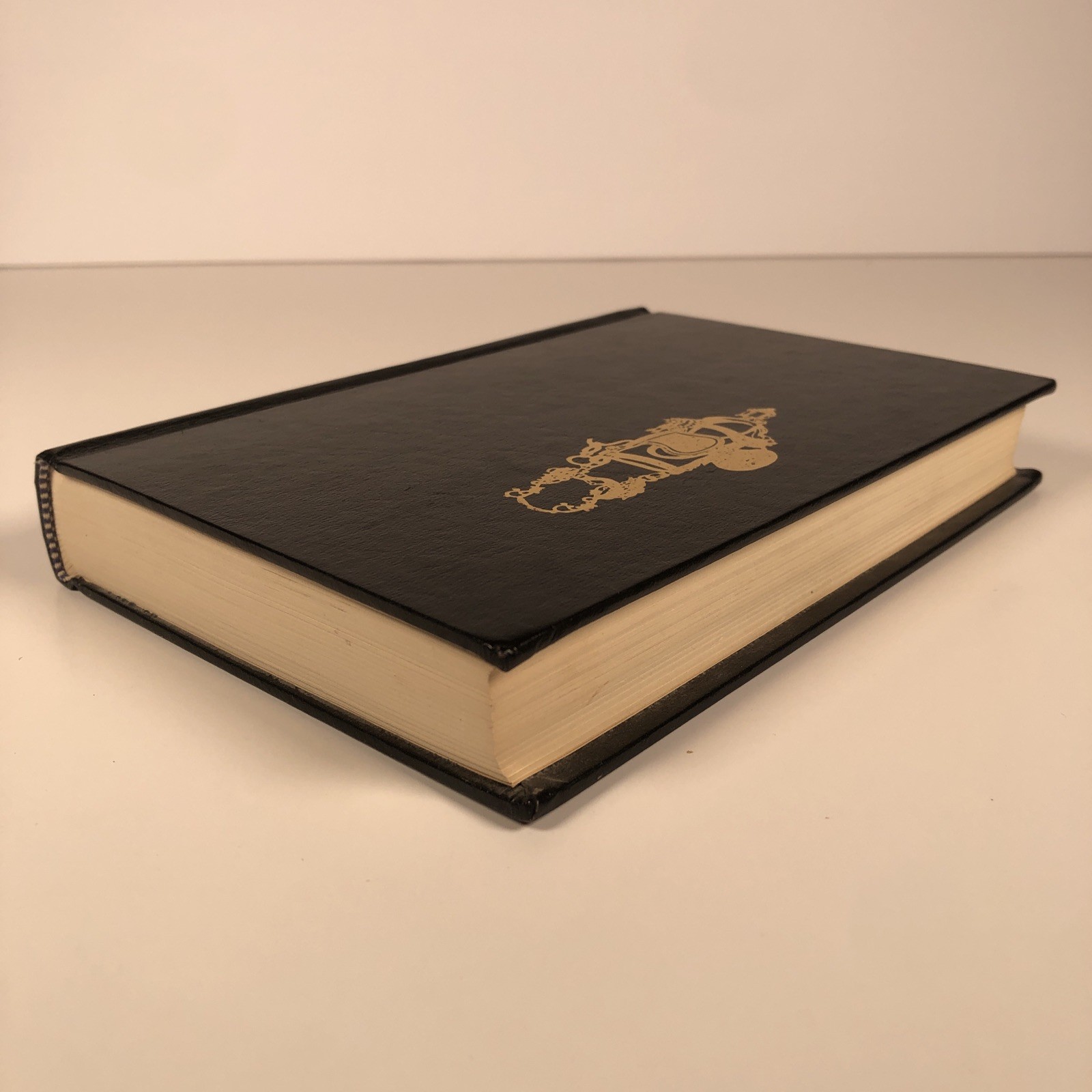 The Harness Makers&rsquo; Illustrated Manual – Faux Leather bound HC Facsimile Reprint