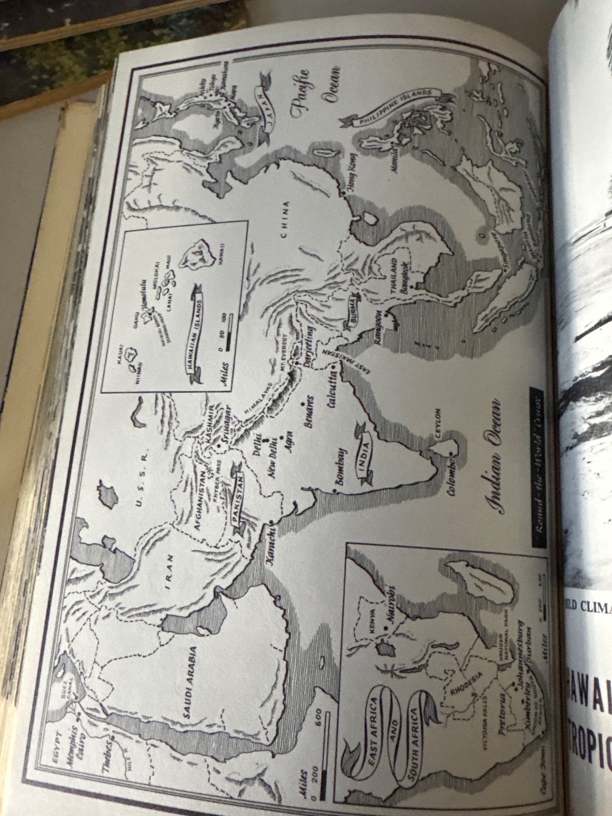 Around The World In 1000 Pictures 1954 Doubleday Hardcover HCDJ 448 Pages