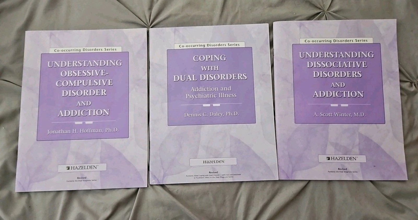 Hazelden&rsquo;s Co Occurring Disorders Series 22 Purple Books / Pamphlets