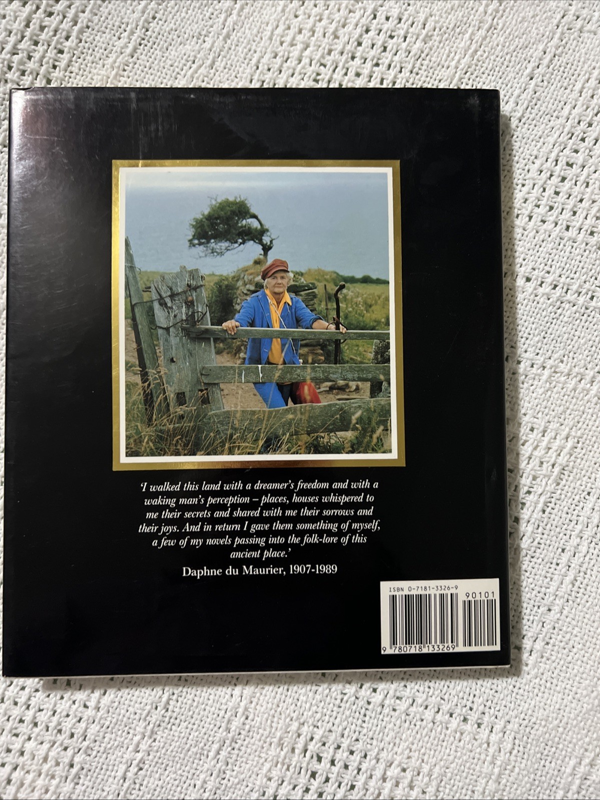 ENCHANTED CORNWALL: HER PICTORIAL MEMOIR