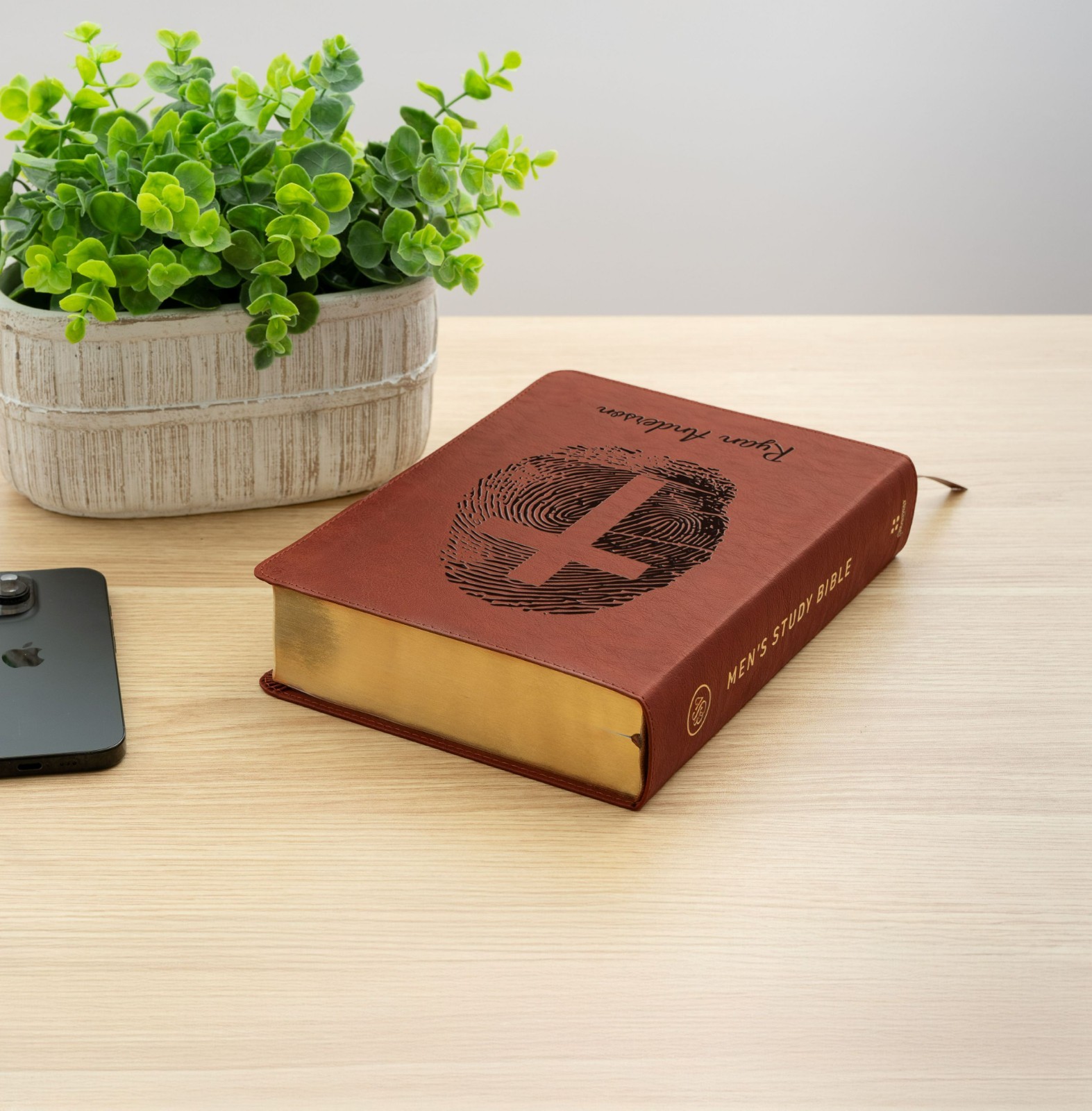 Personalized ESV Men&rsquo;s Study Bible, Fingerprint & Cross Design, Name Engraved
