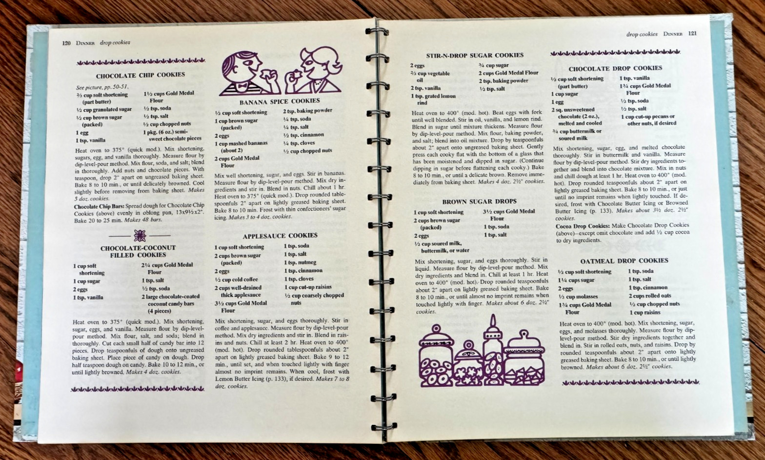 Betty Crocker Good and Easy Cook Book 1962 1st Edition 3rd Printing 192 Pages