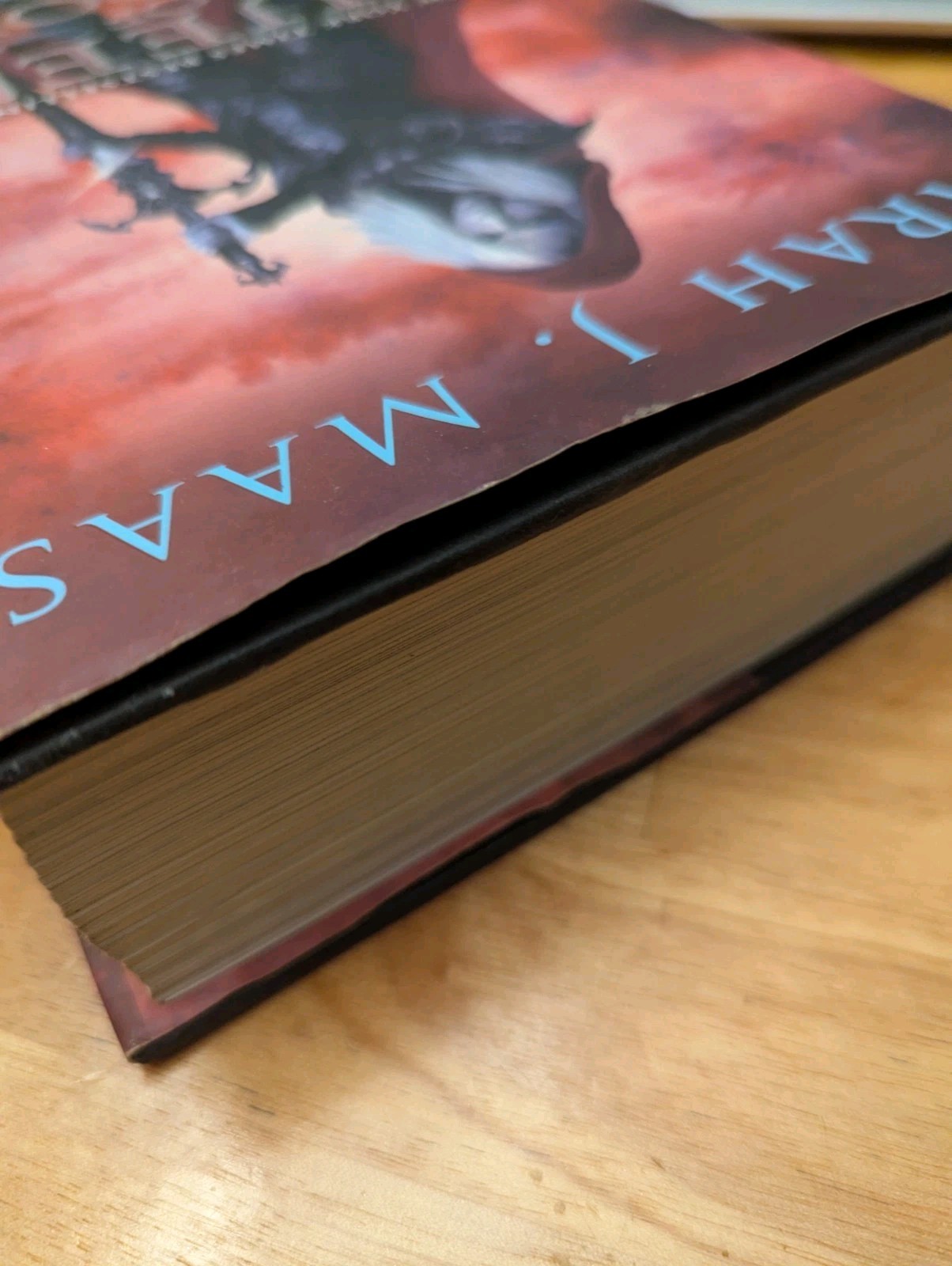 Queen of Shadows by Sarah J. Maas (2015, Hardcover)