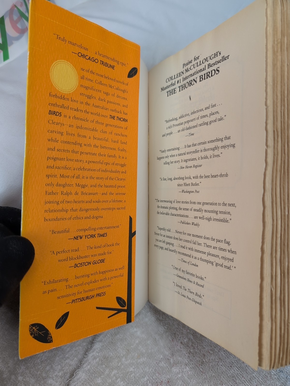 MIDDLEMARCH Collector&rsquo;s Edition Slipcase + THE THORN BIRDS by Colleen McCullough