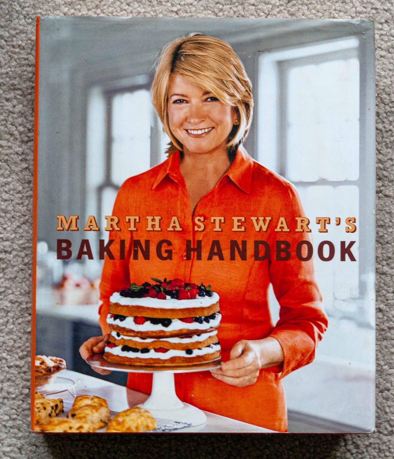 Martha Stewart&rsquo;s Baking Handbook – HC, 416 pages
