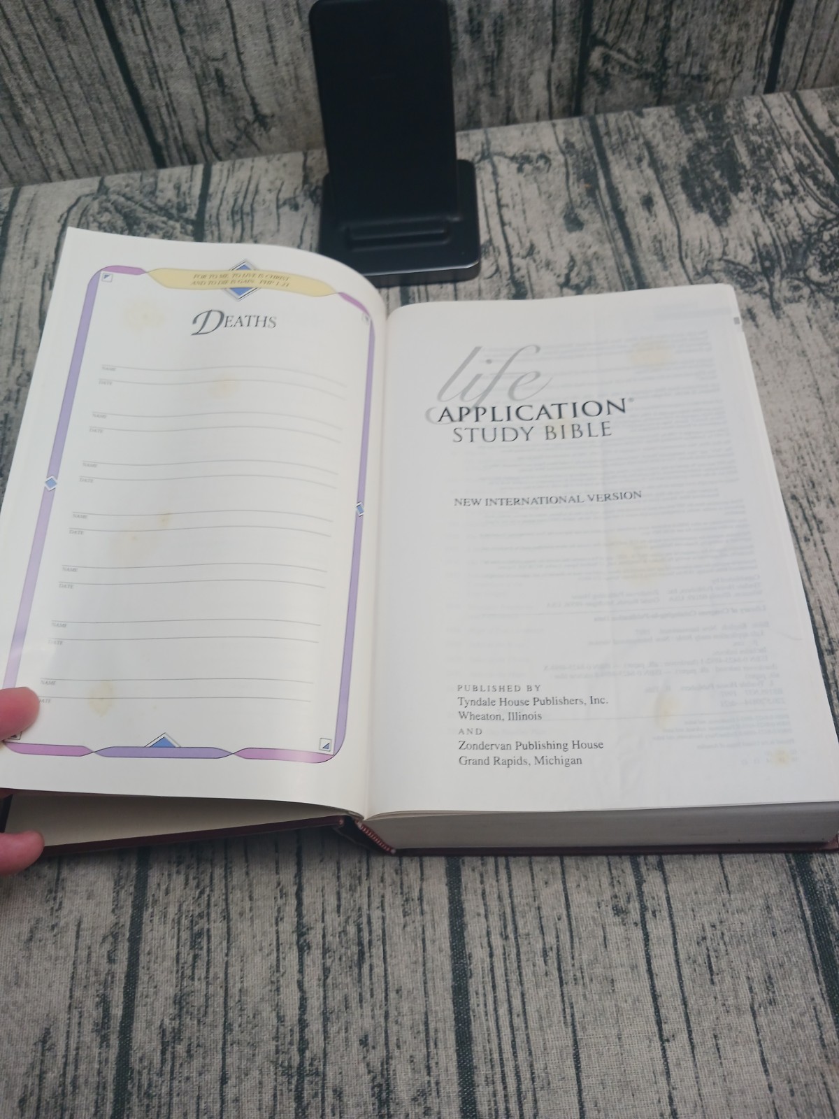 NIV Life Application Study Bible by Zondervan Staff (1997, Hardcover) Pre-Owned