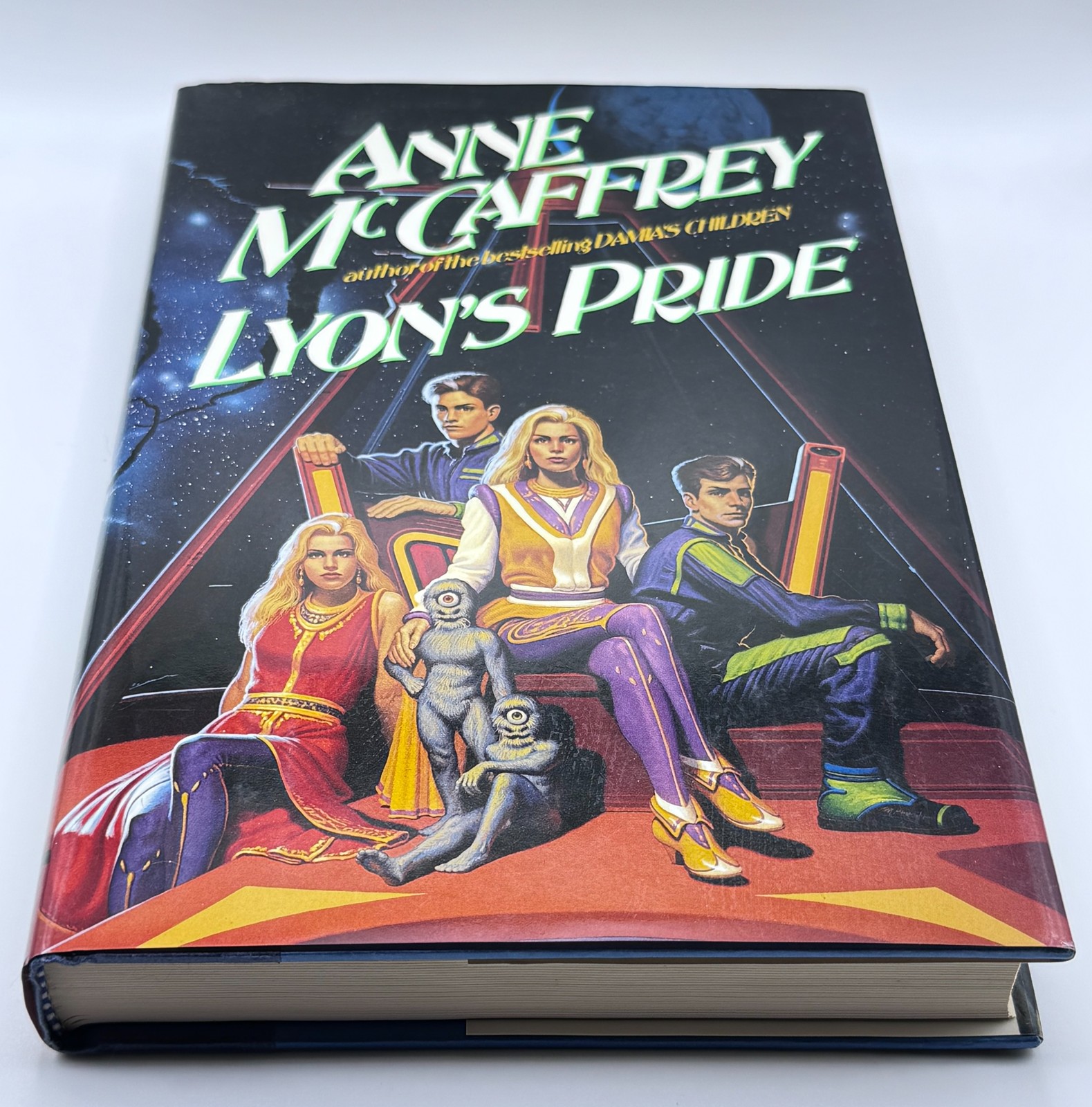 Lyon&rsquo;s Pride by Anne McCaffrey 1994 Hardcover Science Fiction 1st Edition