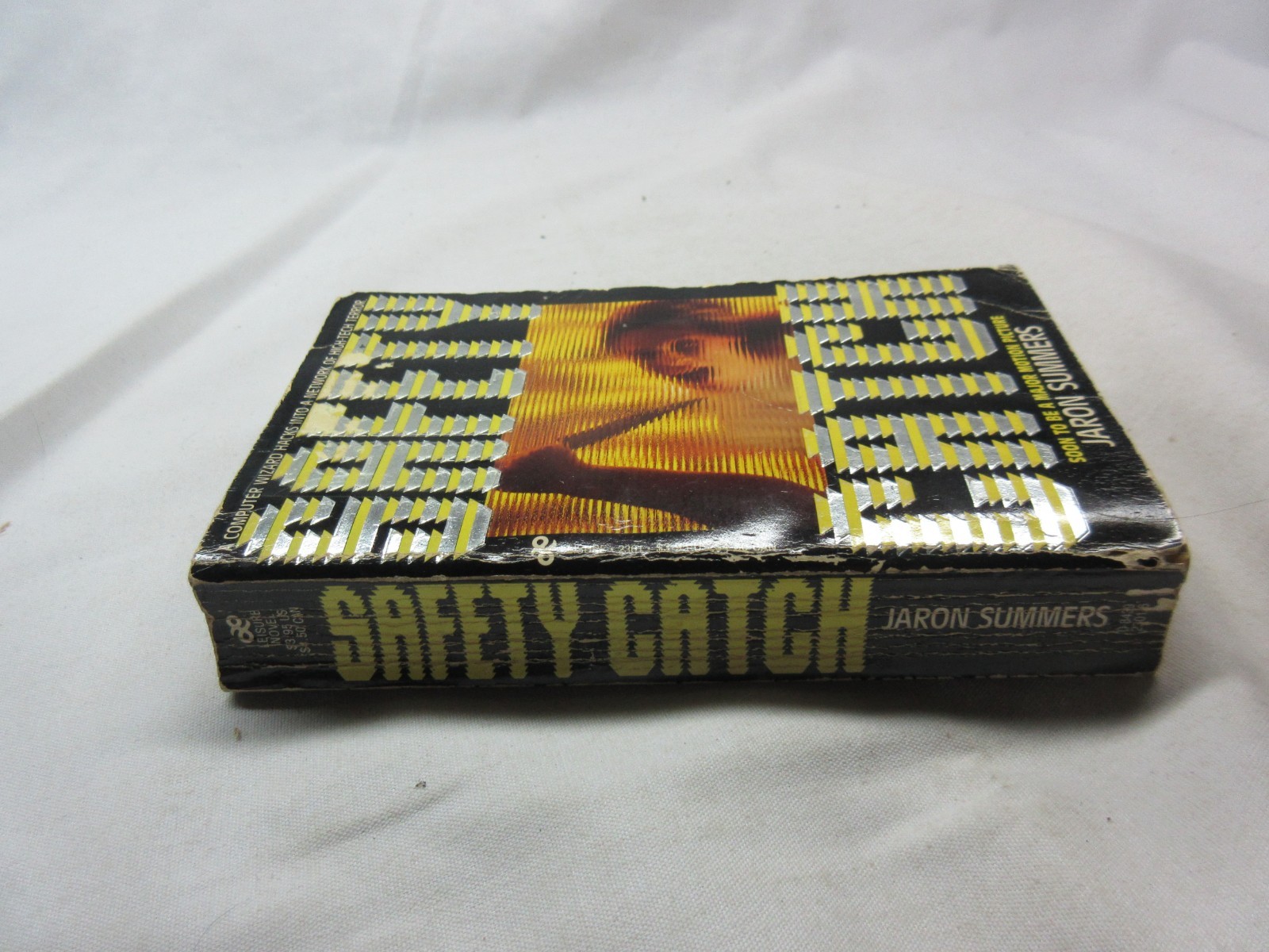 SAFETY CATCH 1985 JARON SUMMERS HIGH-TECH HORROR MOVIE TIE-IN Buy It Now OOP (M)