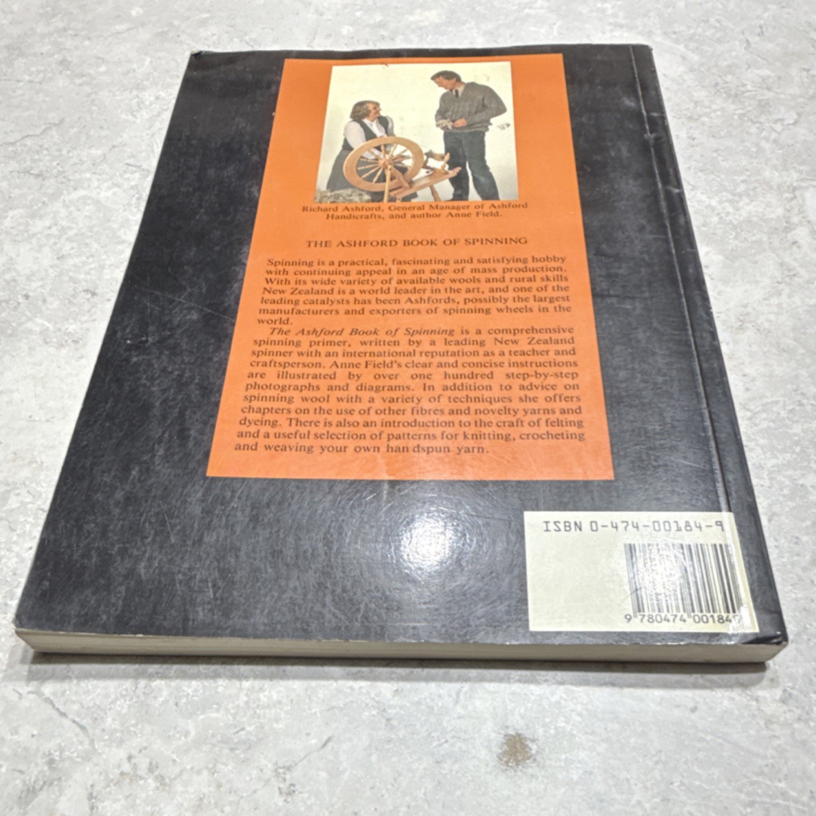 The Ashford Book of Spinning Anne Field Paperback Crafts Spinning Yarn
