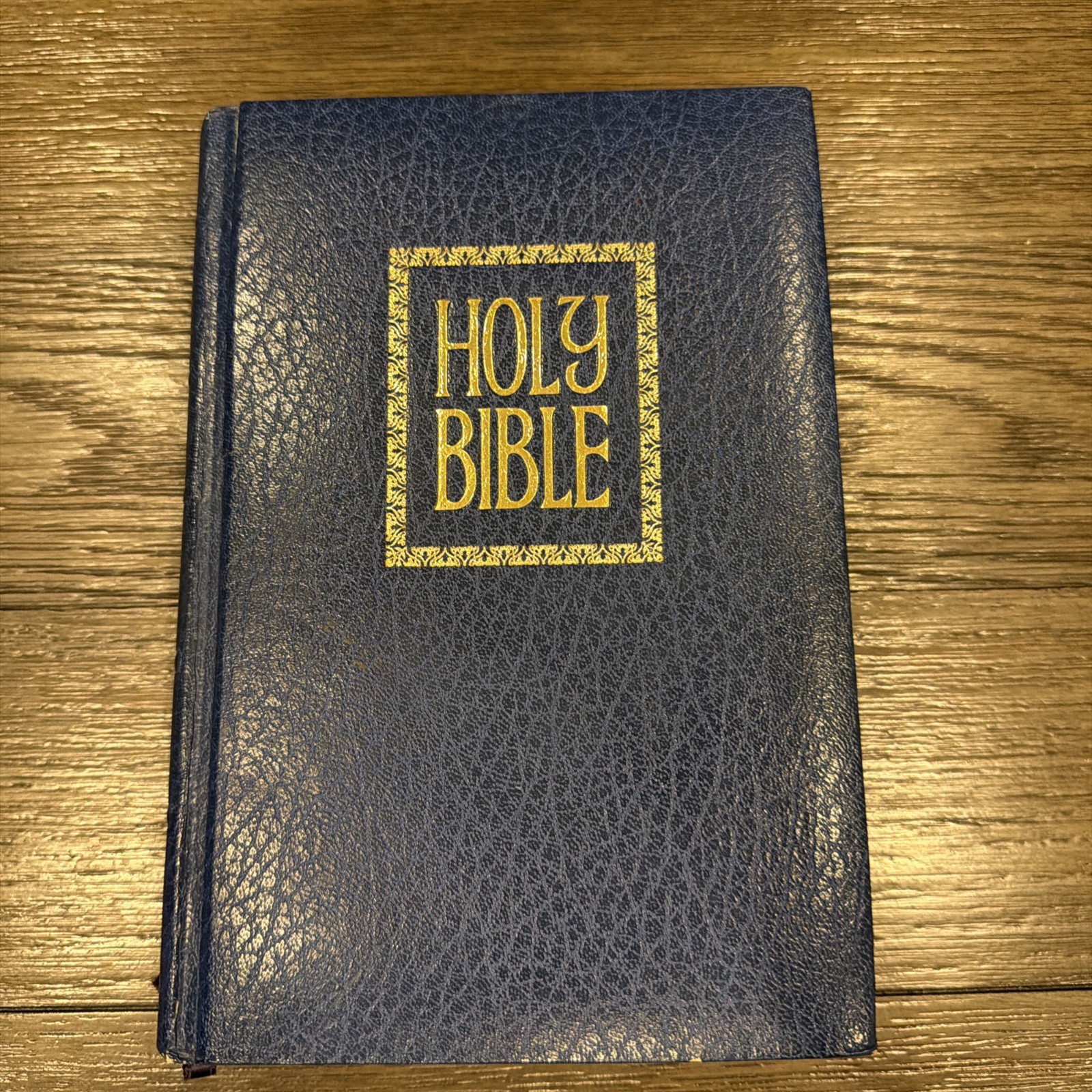 Vintage 1976 Thomas Nelson KJV Holy Bible Giant Print Reference Red Letter Blue