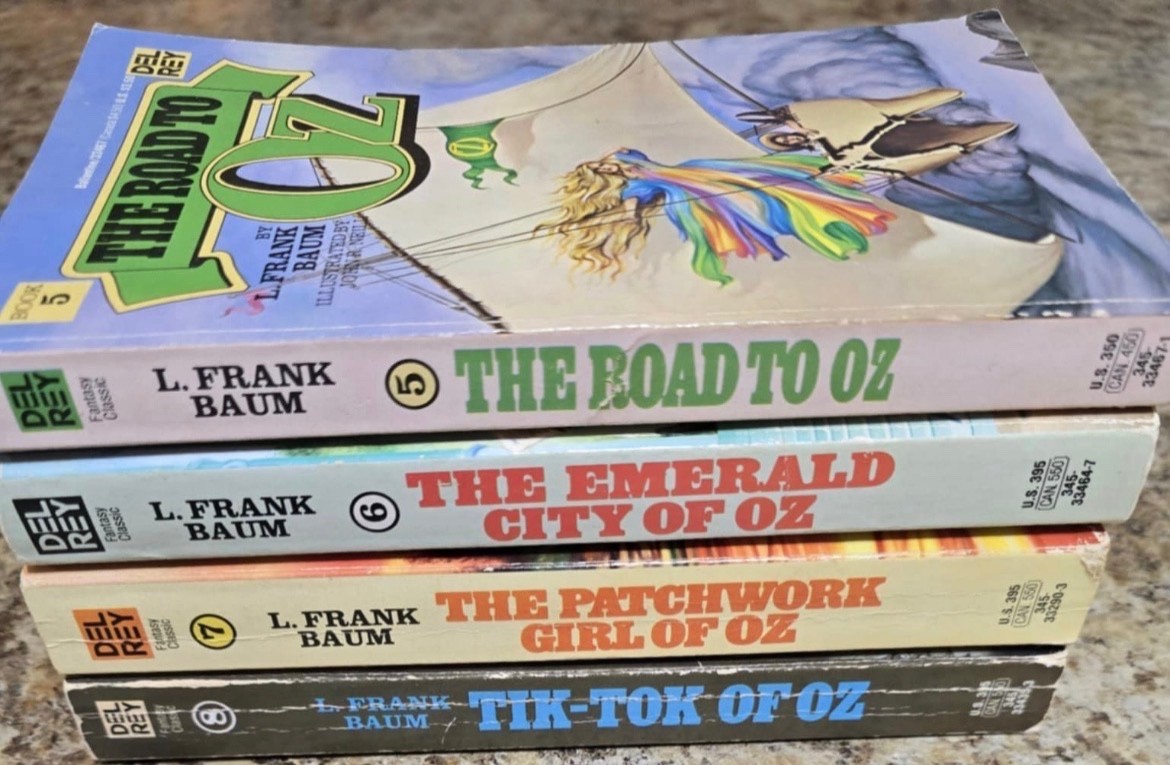 Wizard of Oz 16 books set 1989 printing great condition