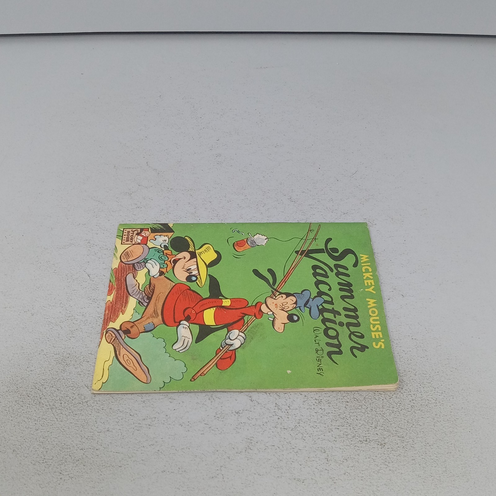 Walt Disney&rsquo;s Mickey Mouse&rsquo;s Summer Vacation 1948 Whitman Publishing Company PB