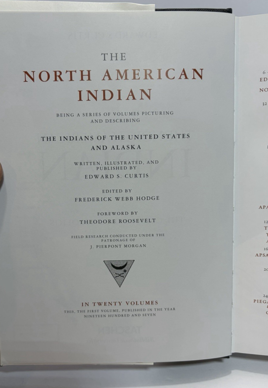 2020 « The North American Indian: The Complete Portfolios » by Edward S. Curtis