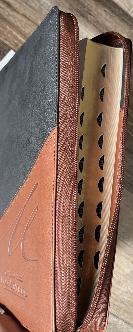Biblia de Estudio MacArthur,RVR 1960 Letra Grande,Leathersoft, Café, con índice