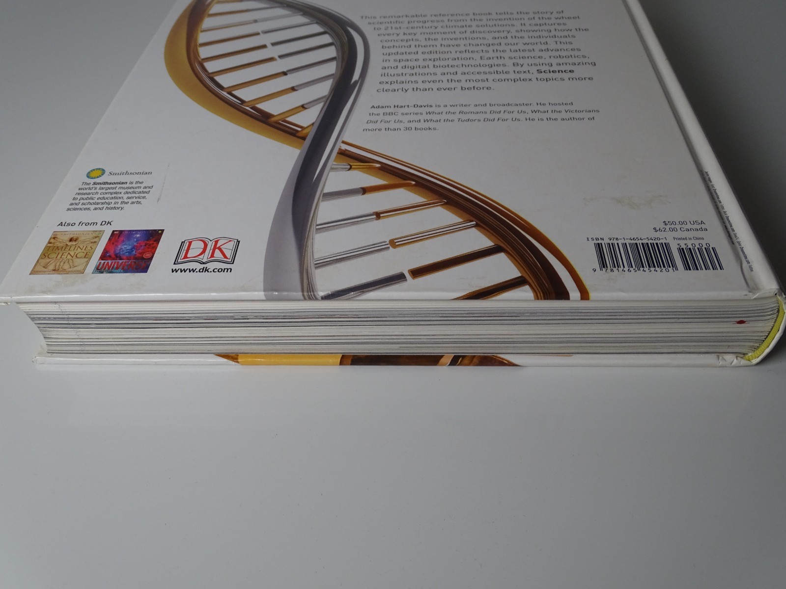 « Science: The Definitive Visual Guide / 512 Pages / Published In 2016