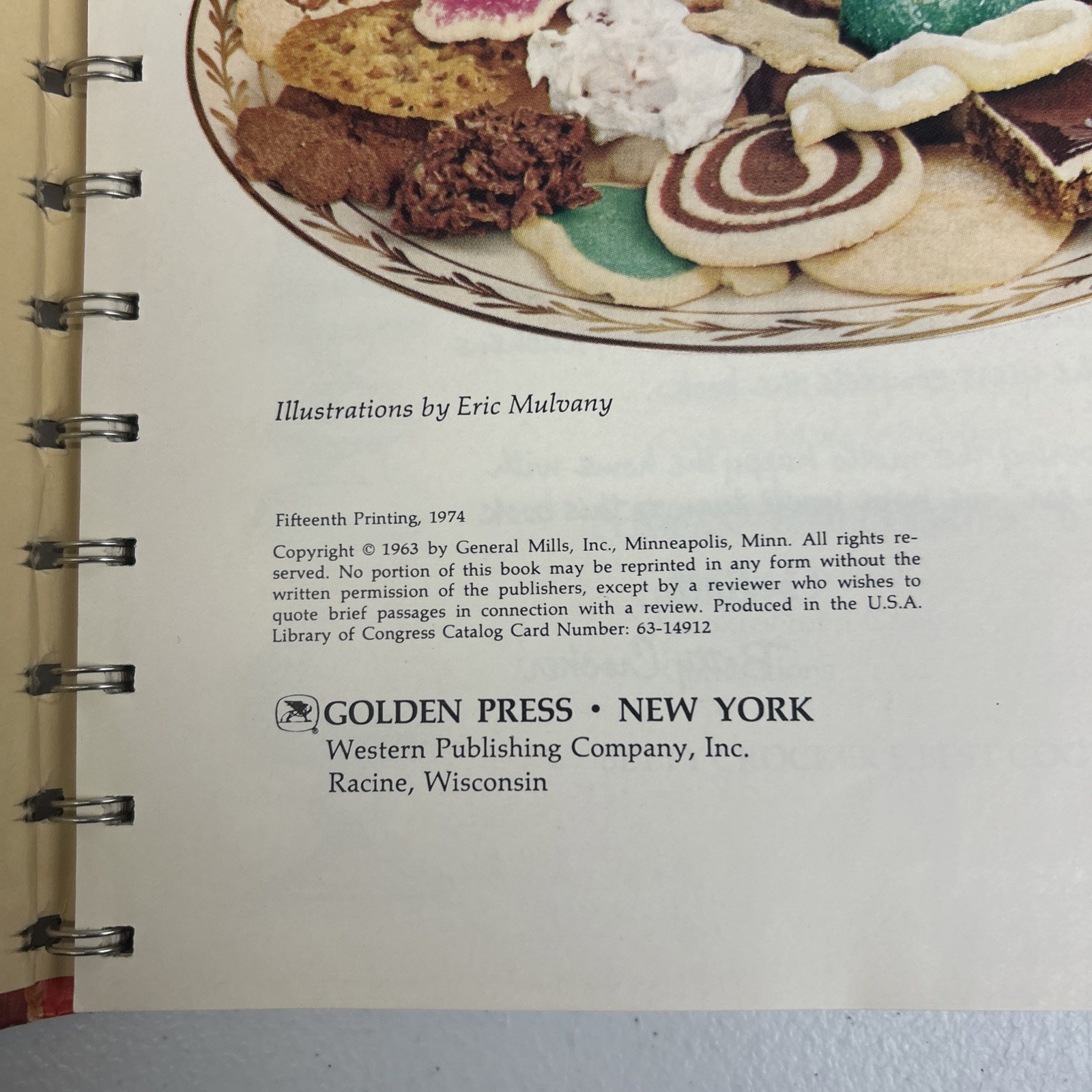 VTG BETTY CROCKER&rsquo;S COOKY BOOK~1974~15th Printing~156 PAGES~SPIRAL BINDER