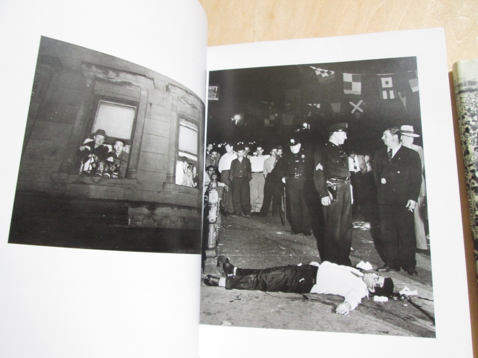 2 Weegee books Weegee&rsquo;s World and Weegee: Naked New York 1997/2000