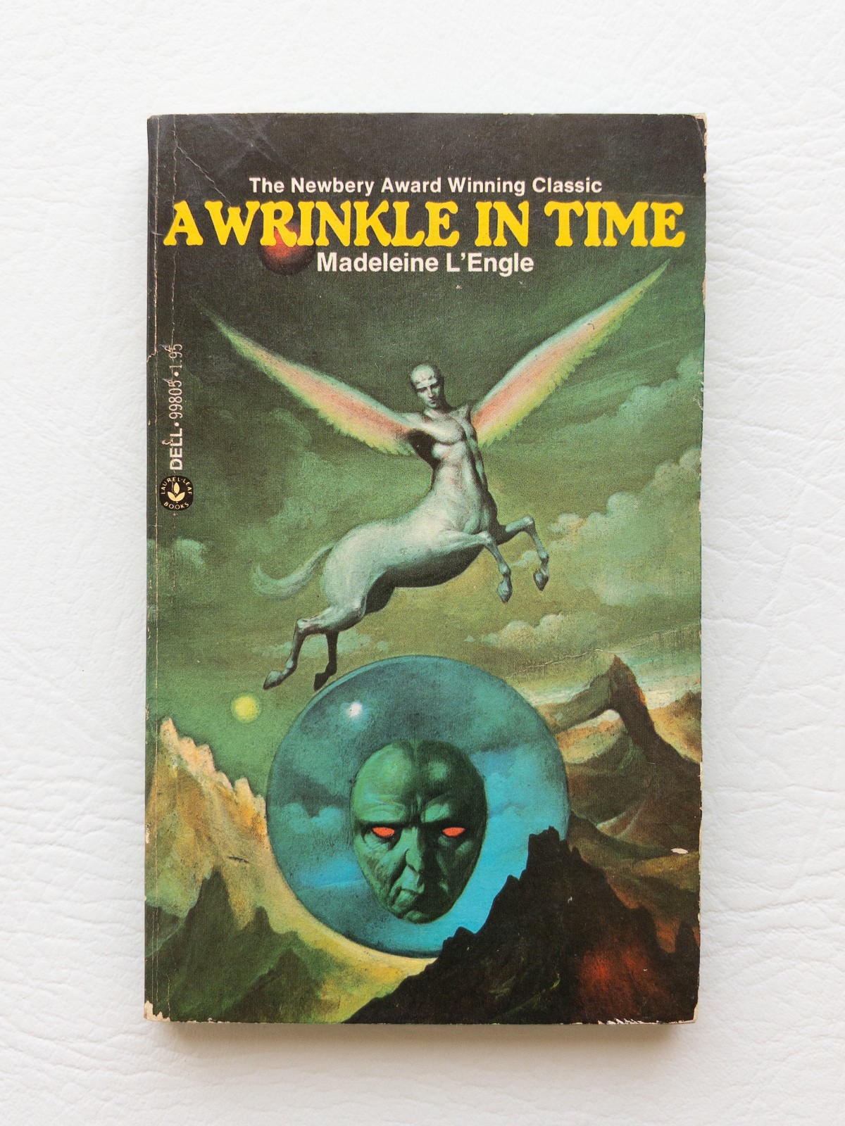 A Wrinkle in Time Madeleine L&rsquo;Engle Dell Laurel-Leaf PB 1976 Stranger Things