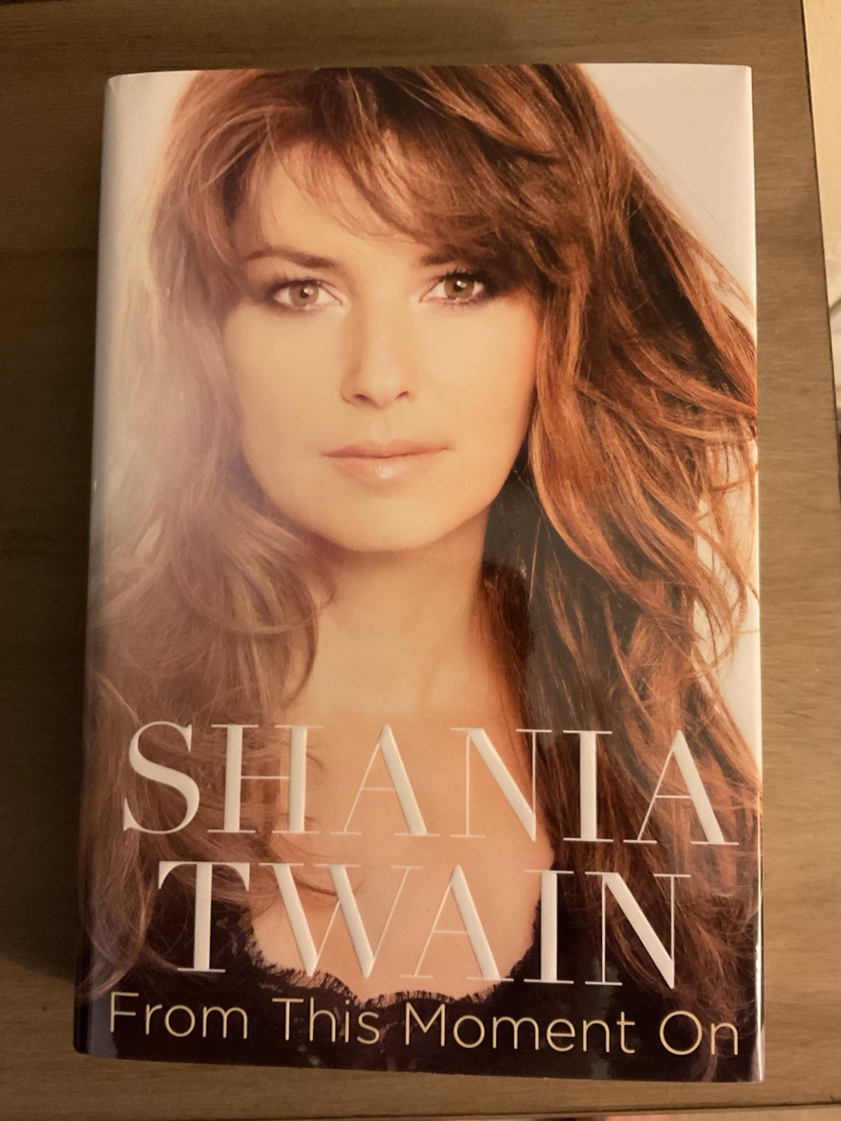 ShHANIA TWAIN Signed “From this Moment On” Book NM In Person Autograph @ B&N