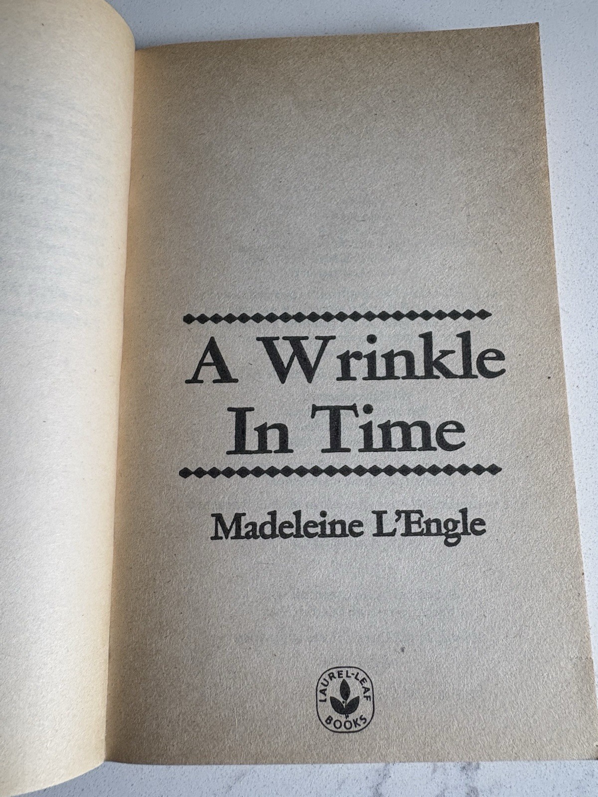 Madeleine L&rsquo;Engle A Wrinkle in Time Paperback Dell Publishing Fantasy 1976