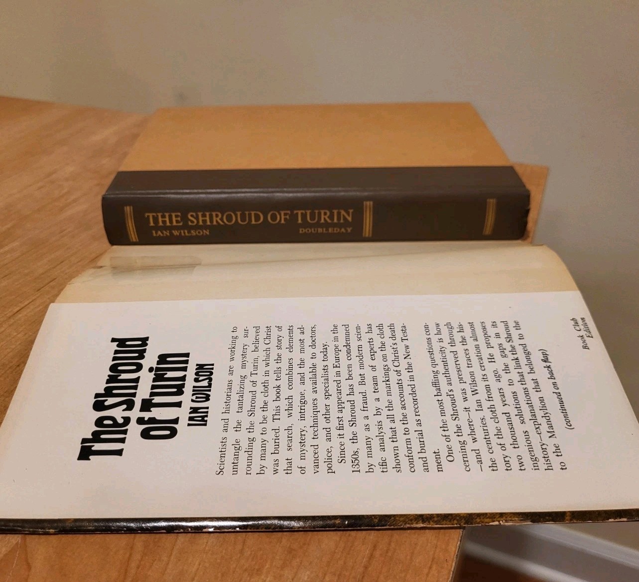 THE SHROUD OF TURIN Ian Wilson 1978 BCE Doubleday BURIAL CLOTH HCDJ