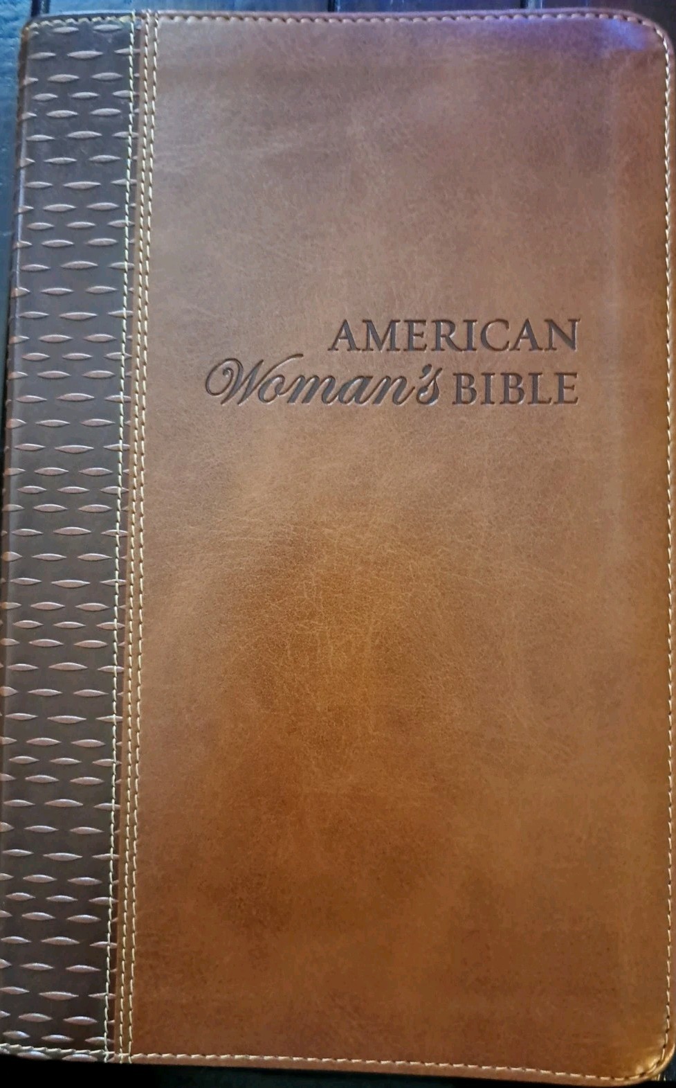 NKJV, American Woman&rsquo;s Bible, Leathersoft, Brown, 2016 – LIKE NEW