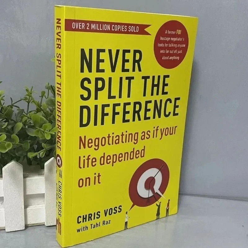 Never Split the Difference By Chris Voss Brand New Paperback – Free Shipping USA