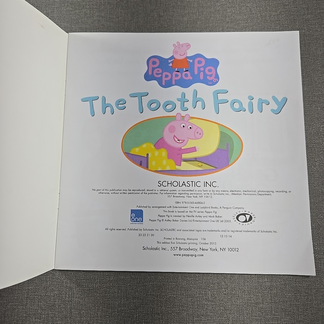 Peppa Pig ~ Bedtime~Tooth Fairy~Windy~Swimming ~ 2015 ~ 4 Trade Paperback Books