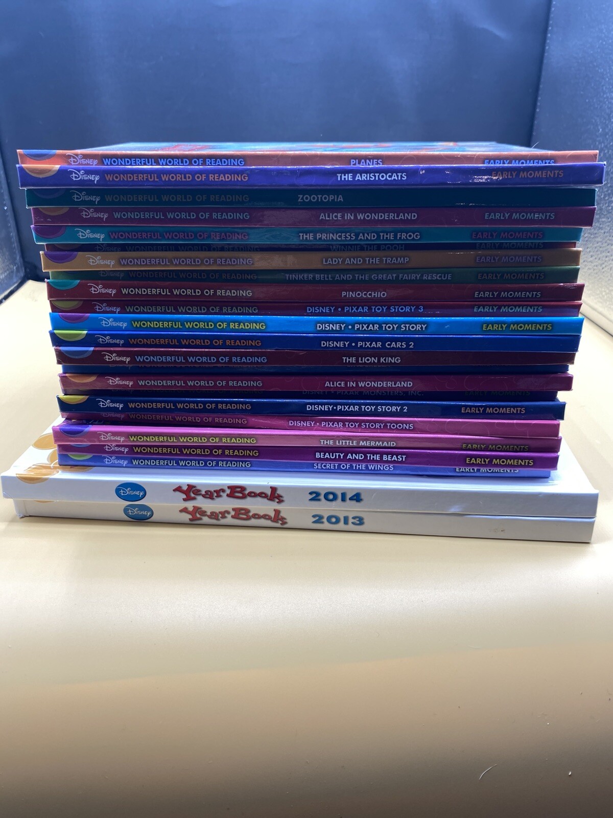 2010&rsquo;s Disney&rsquo;s Wonderful World of Reading Lot 23 Hardcover Books