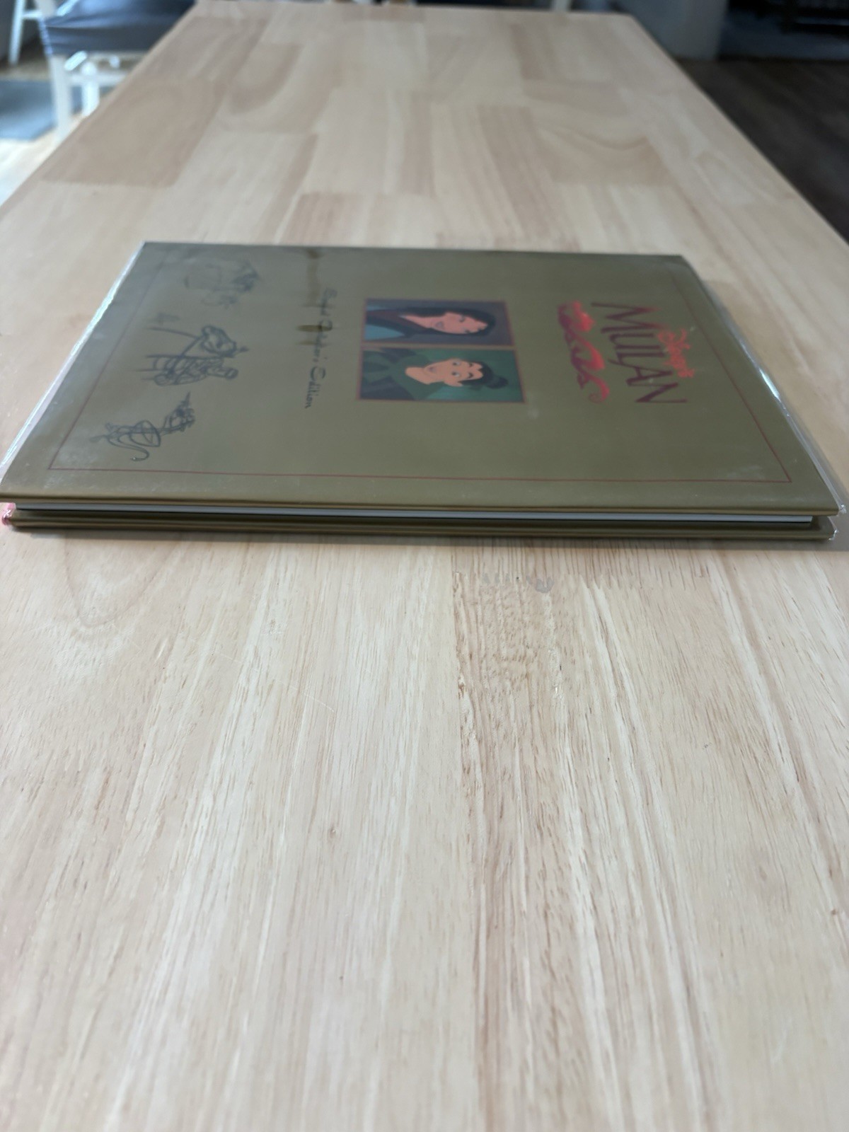 1998 NEW 1ST EDITION * Disney MULAN* Collector&rsquo;s Edition HC/DJ RUSSEL SCHROEDER
