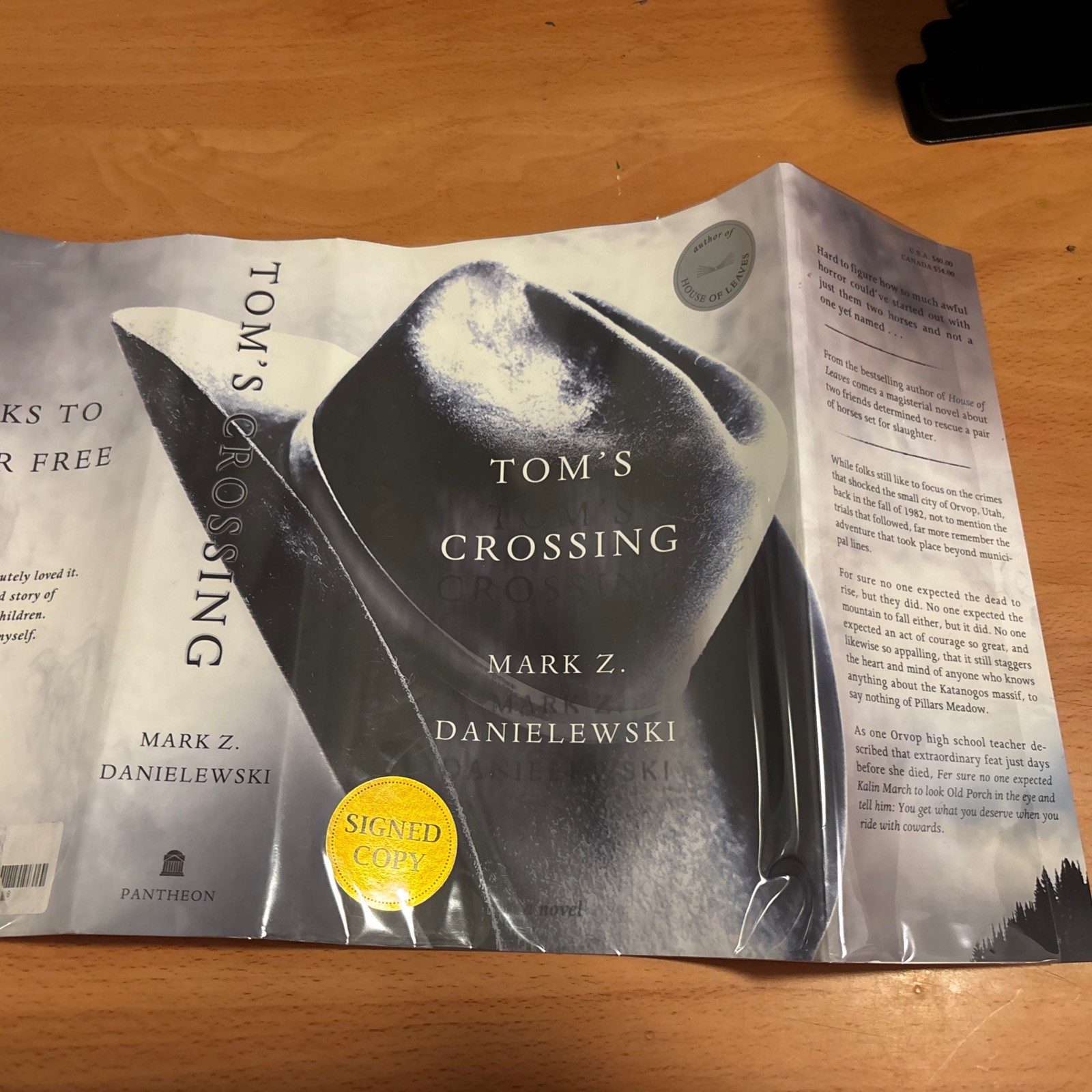 MARK Z DANIELEWSKI TOM&rsquo;S CROSSING Publisher Signed 1st Edition Unread