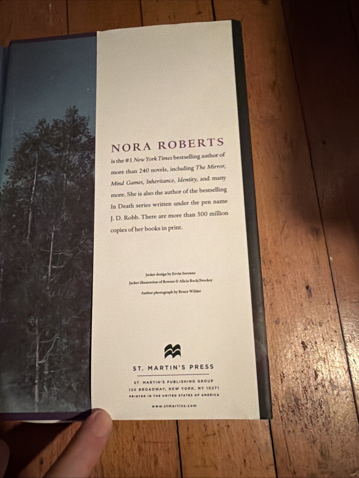 Hidden Nature by Nora Roberts (2025, Hardcover)