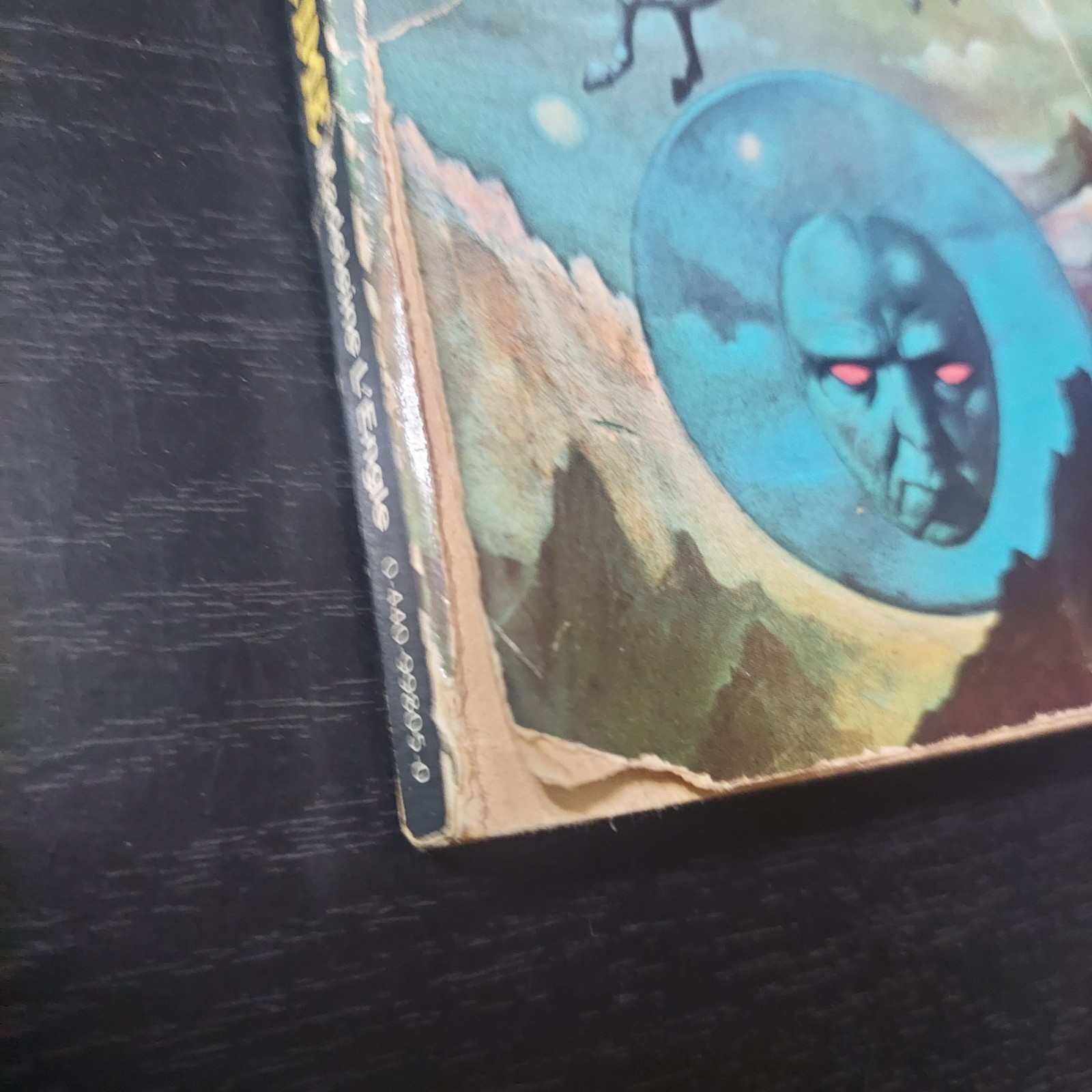 DAMAGED Wrinkle in Time Madeleine L&rsquo;Engle 1976 Dell Laurel Leaf STRANGER THINGS