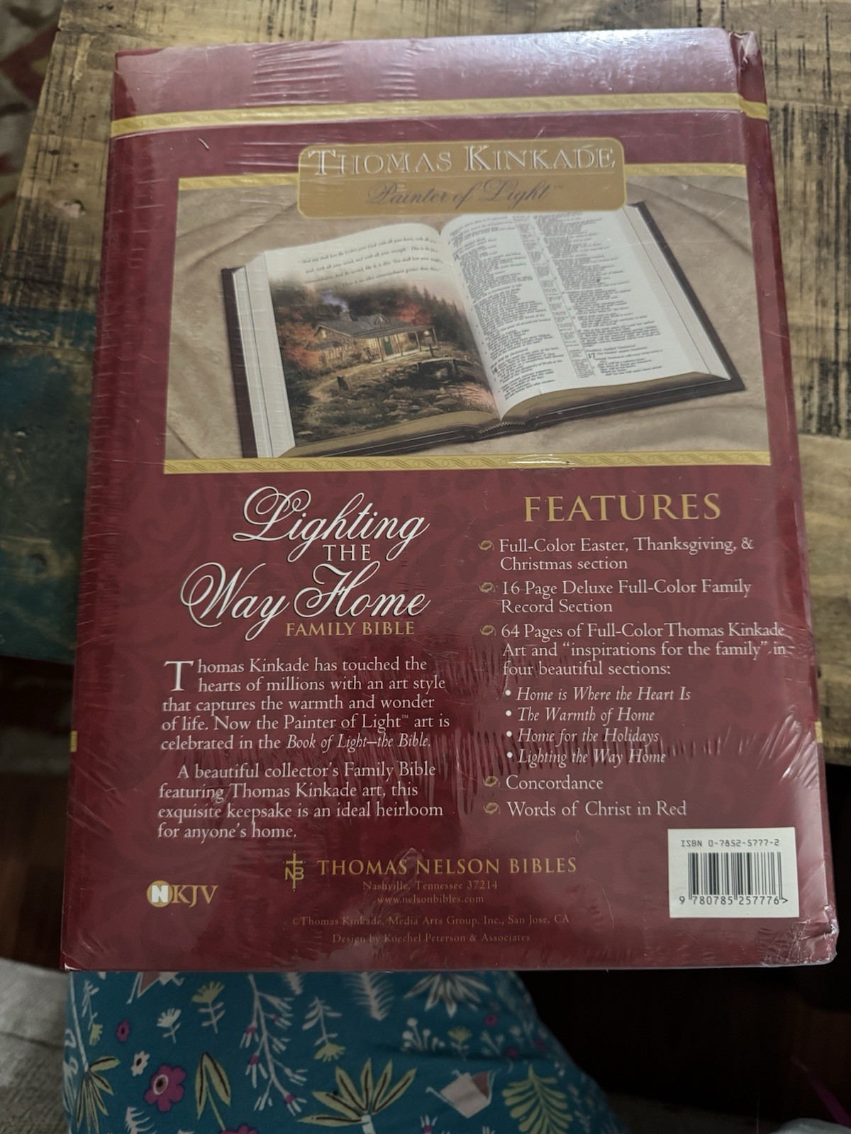 NKJV Thomas Kinkade « Lighting the Way Home » Family HOLY BIBLE Red Letter Edition