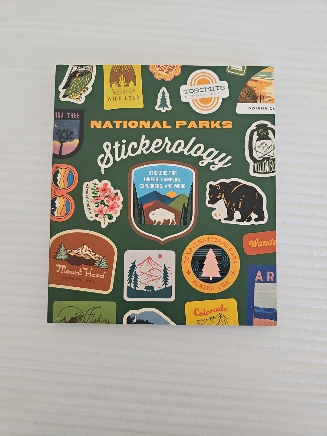 The National Parks Traveler&rsquo;s Companion Journal and Sticker Book Paperback NEW